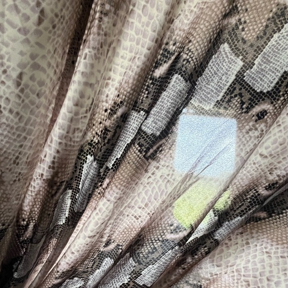 Buddy Love Beige and Black Snake Print Kimono - Picture 4 of 8